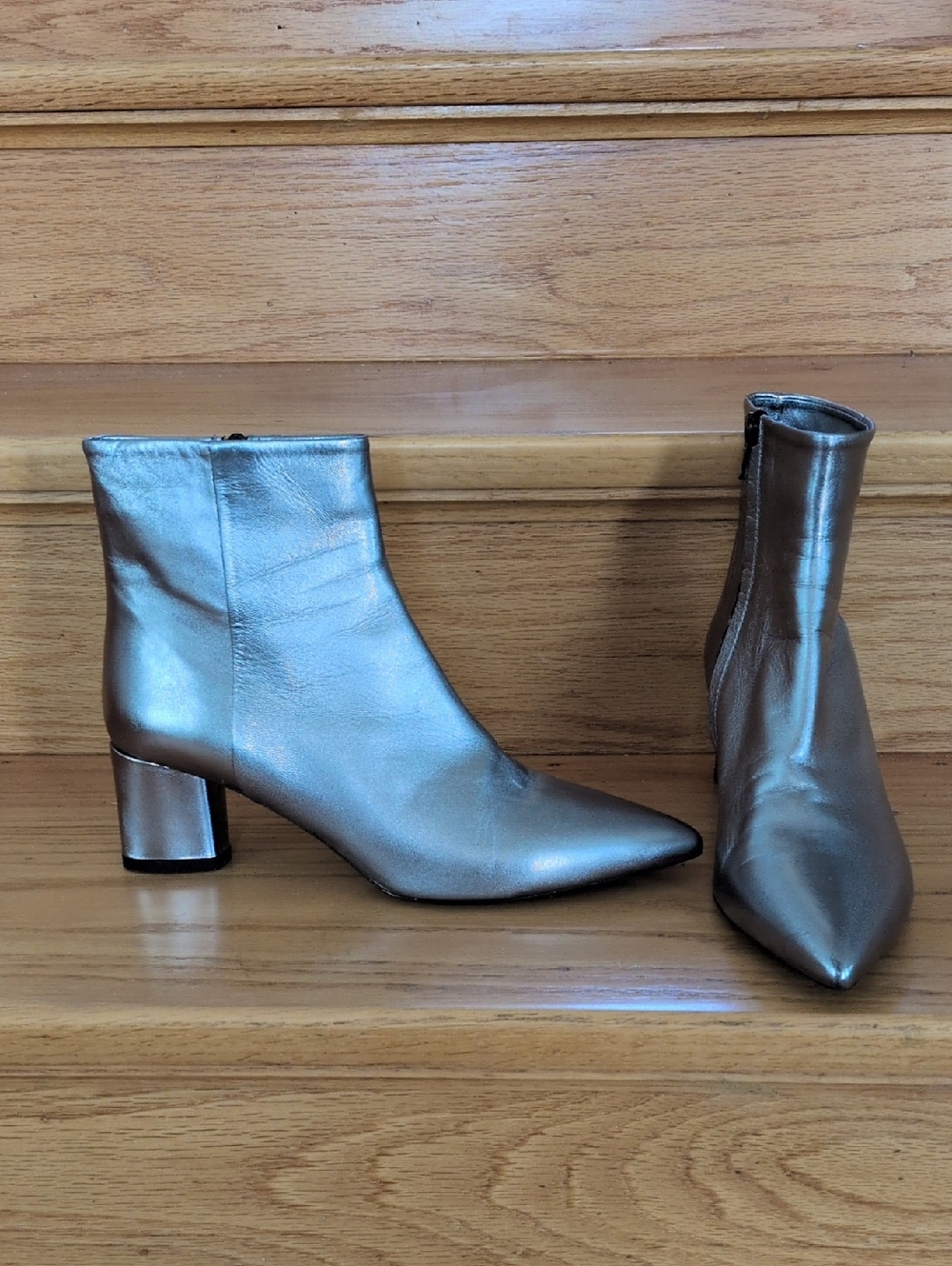Theory Size 38 Metallic Silver Pointed Ankle Booties